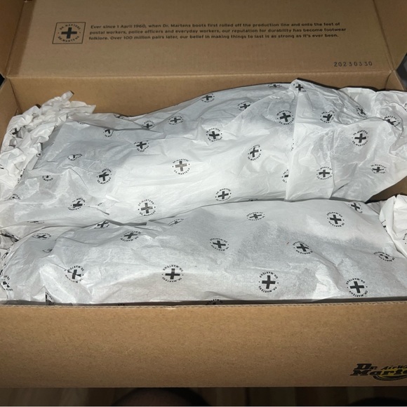 1461 Floral Jacquard Oxord Shoes - Picture 13 of 15